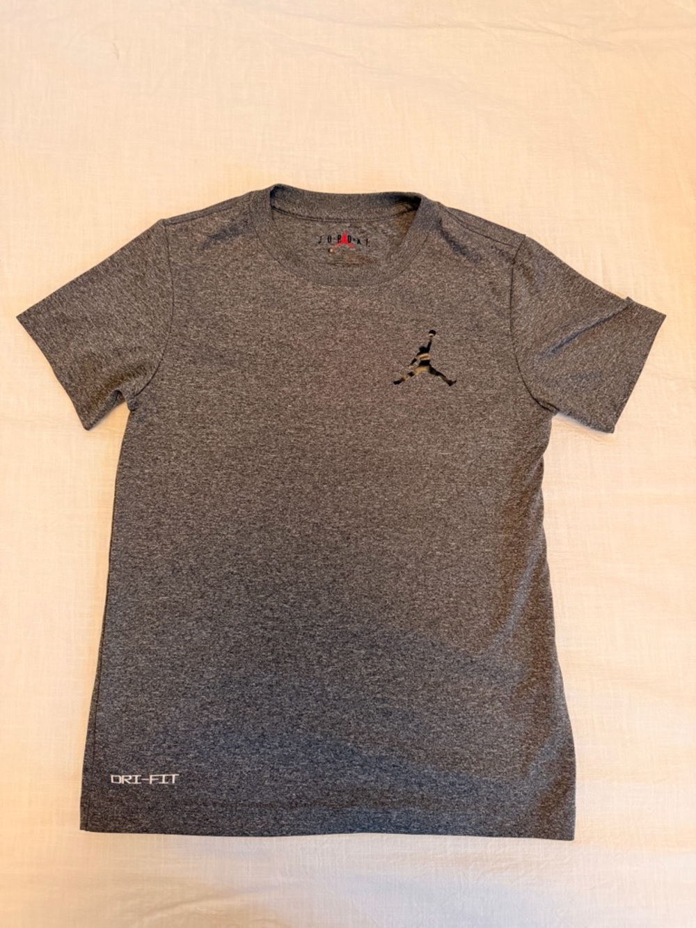 Jordan Dri-FIT Gray Short Sleeve Tee Size Kids S (8-10)